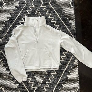 Lulu quarter zip pullover